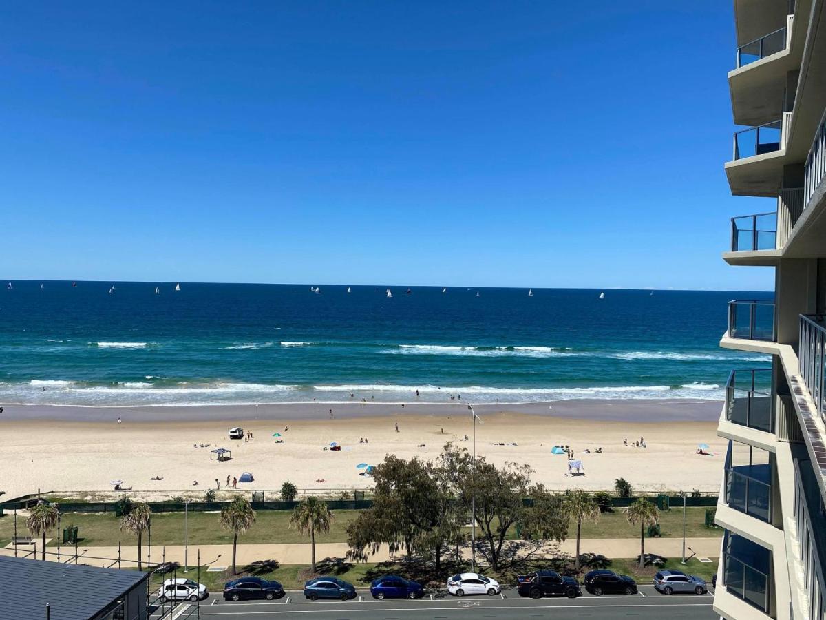 Hi Surf Beachfront Resort Apartments Gold Coast Esterno foto